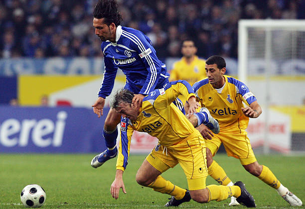 使他在进攻 使他在进攻