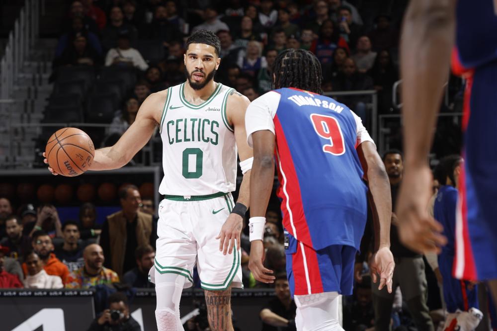 起了球迷们 起了球迷们