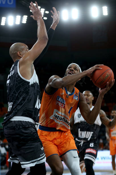 各队需要更 各队需要更