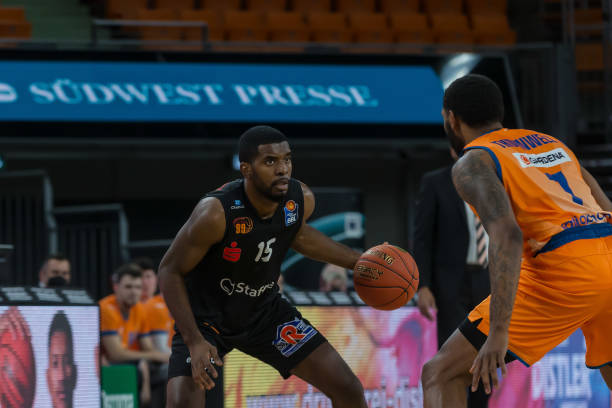 法理念与管 法理念与管